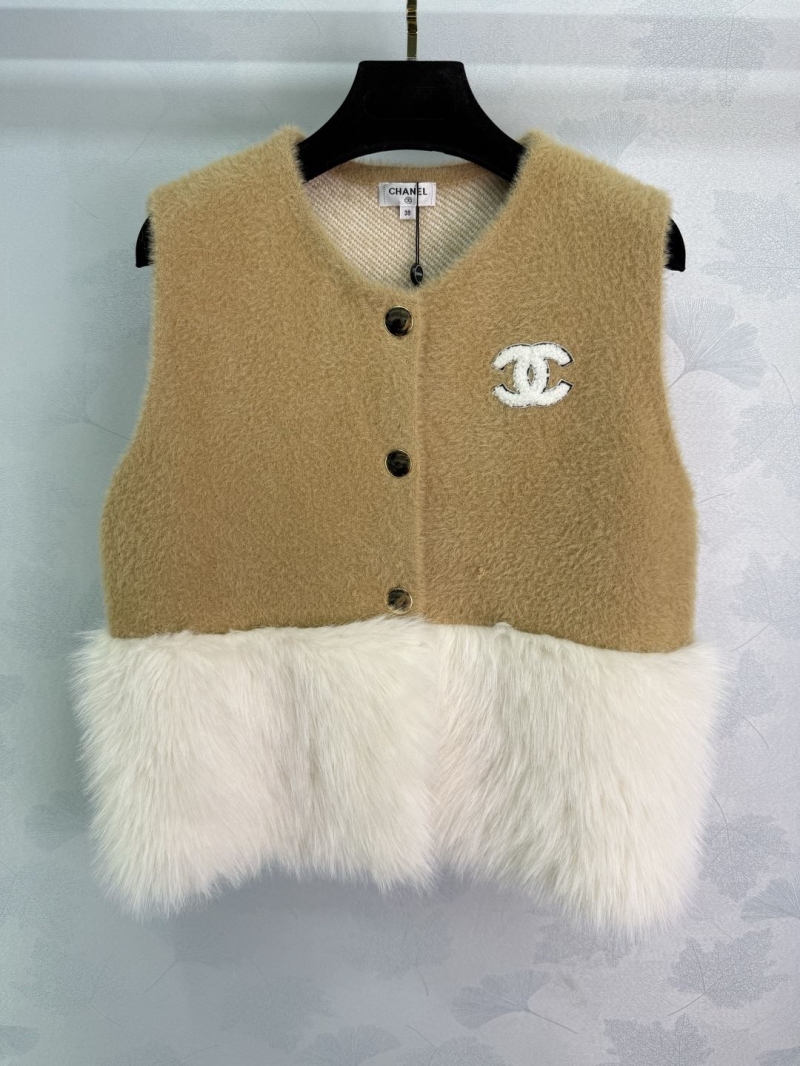 Ch**el outwear